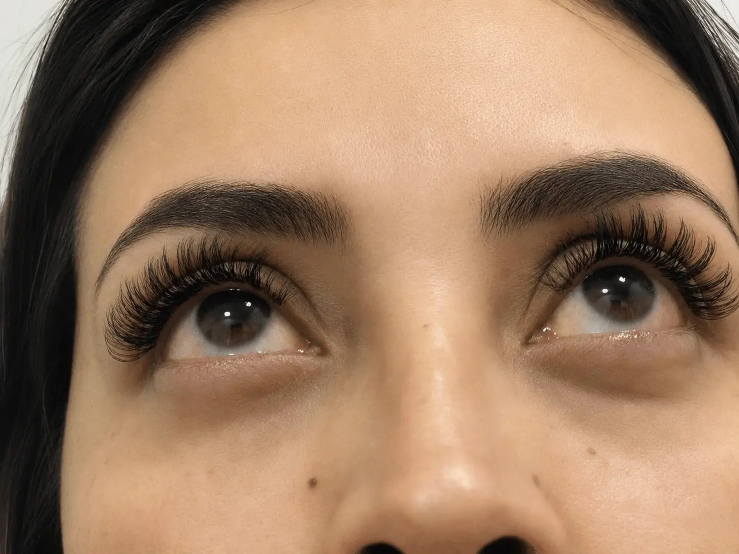 Resultado de cejas y pestañas en Making Blonde